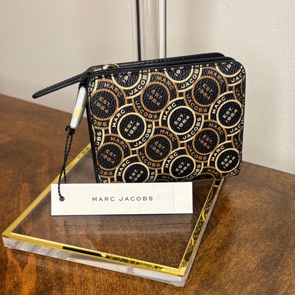 Marc Jacobs NWT Logo Wallet - Picture 2 of 16